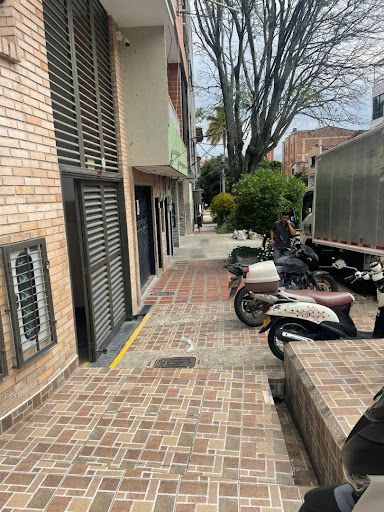 Bodega en arriendo Antioquia Medellín Cristobal 120 m2 Habitaciones 0 Baños 1 Garajes 0 Precio $5000000