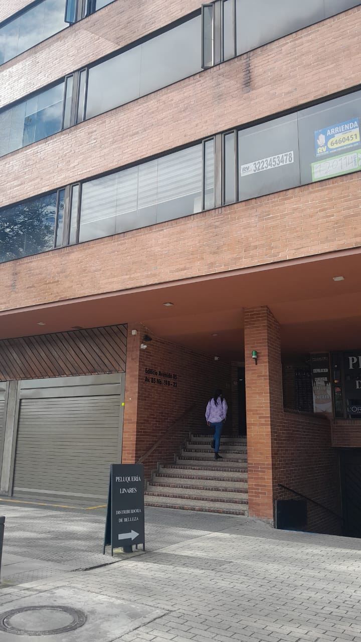 Oficina en venta Cundinamarca Bogotá Antiguo Country 36 m2 Habitaciones 0 Baños 1 Garajes 0 Precio $250000000