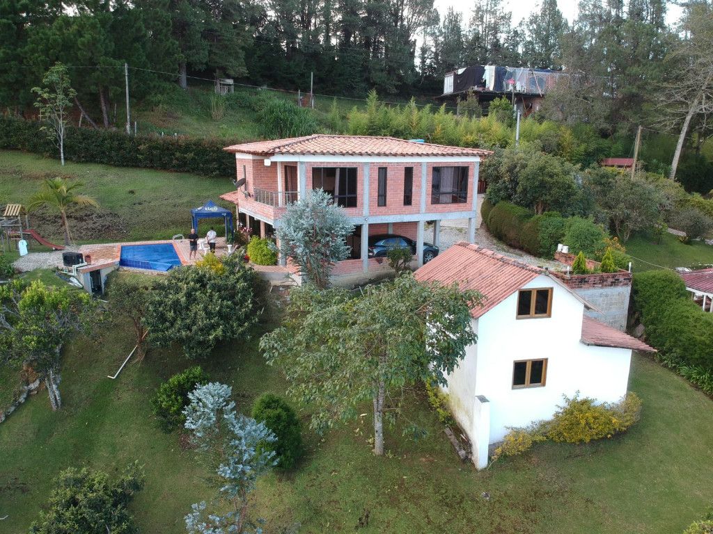 Casa Campestre en venta Antioquia San Vicente San Vicente 317 m2 Habitaciones 3 Baños 4 Garajes 1 Precio $1800000000