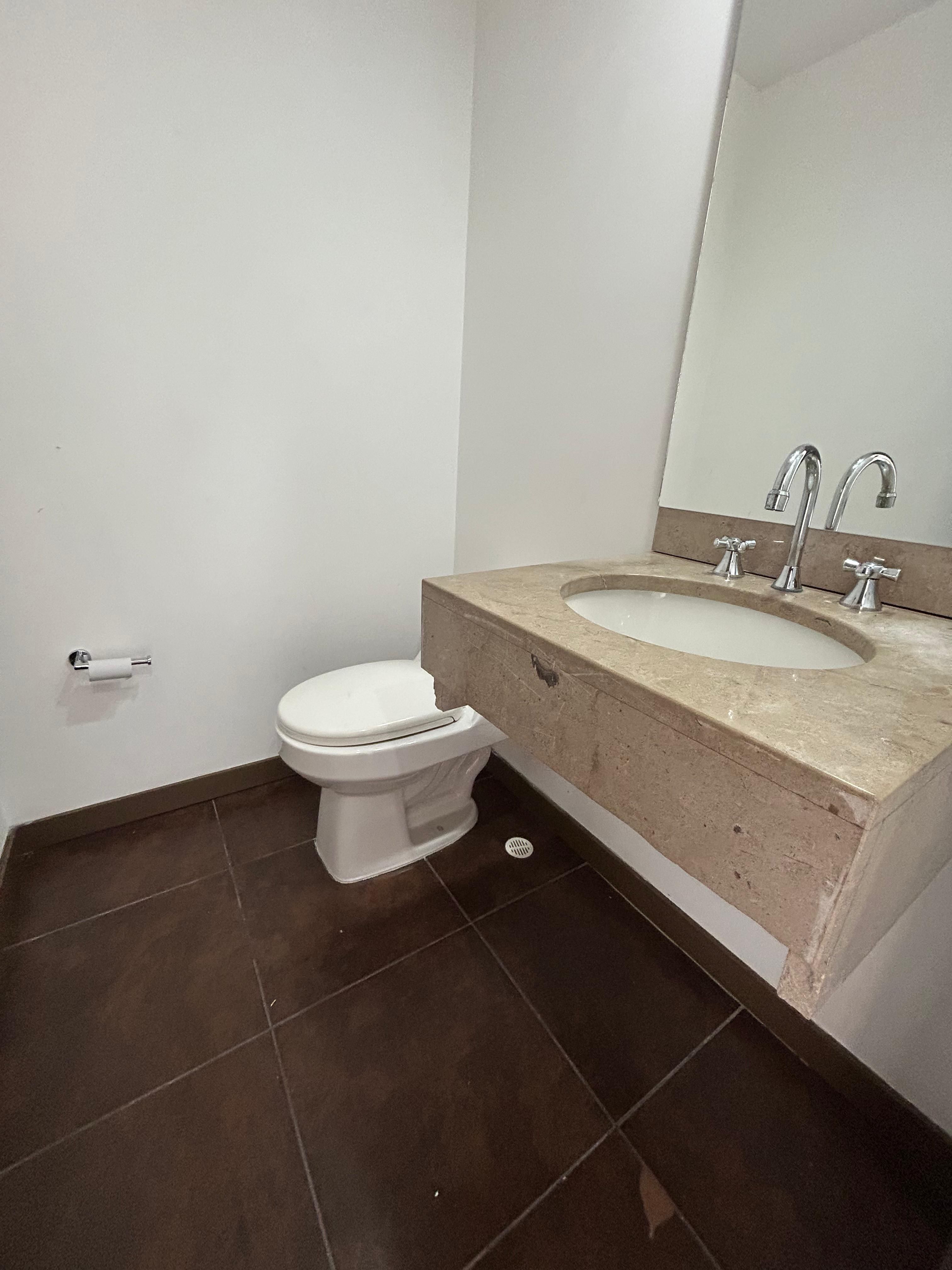 Apartamento en arriendo Antioquia Envigado Sabaneta Real 90 m2 Habitaciones 3 Baños 3 Garajes 1 Precio $4200000