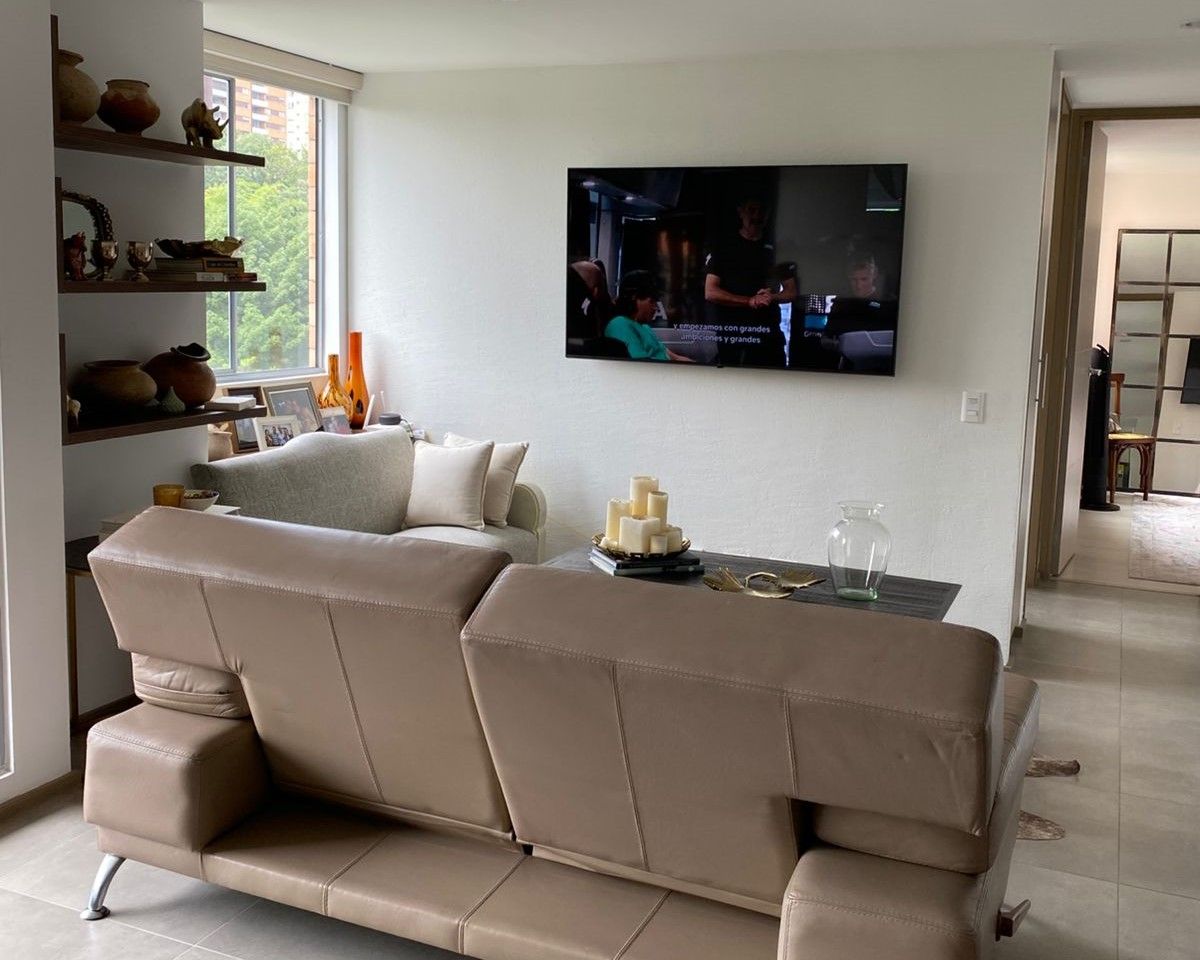 Apartamento en arriendo Antioquia Envigado La Inmaculada 71 m2 Habitaciones 2 Baños 2 Garajes 2 Precio $3750000