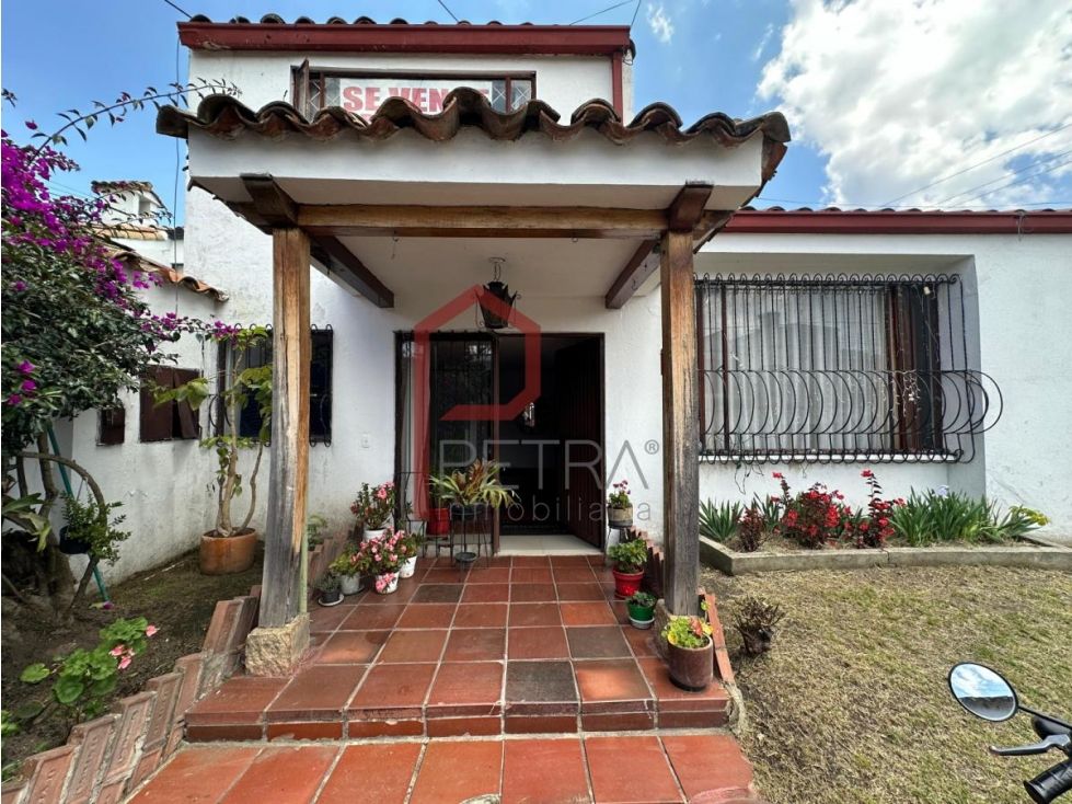 Casa en venta Cundinamarca Bogotá Prado Veraniego Sur 530 m2 Habitaciones 5 Baños 3 Garajes 2 Precio $1950000000