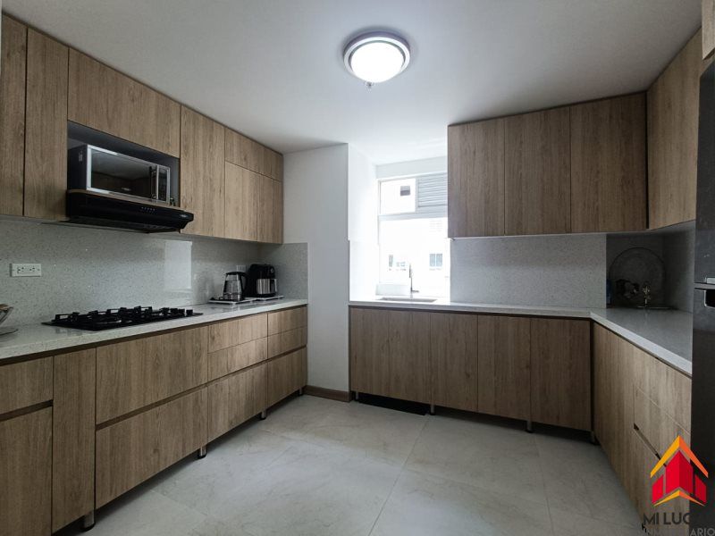 Apartamento en arriendo o venta Antioquia Envigado Zúñiga 160 m2 Habitaciones 3 Baños 4 Garajes 0 Precio venta $1300000000 Precio arriendo $6500000