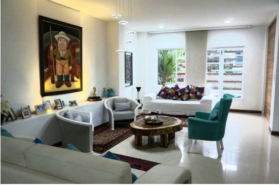 Casa en venta Valle Del Cauca Cali El Bosque 425 m2 Habitaciones 5 Baños 6 Garajes 2 Precio $1100000000