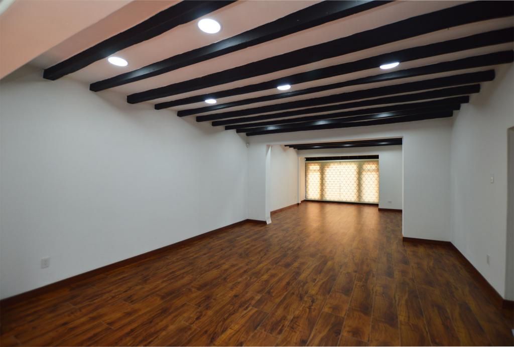 Casa en arriendo Cundinamarca Bogotá Quinta Camacho 680 m2 Habitaciones 12 Baños 6 Garajes 8 Precio $21500000