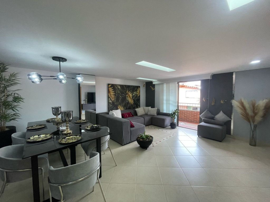 Apartamento en venta Antioquia Medellín San Bernardo 120 m2 Habitaciones 3 Baños 2 Garajes 1 Precio $550000000