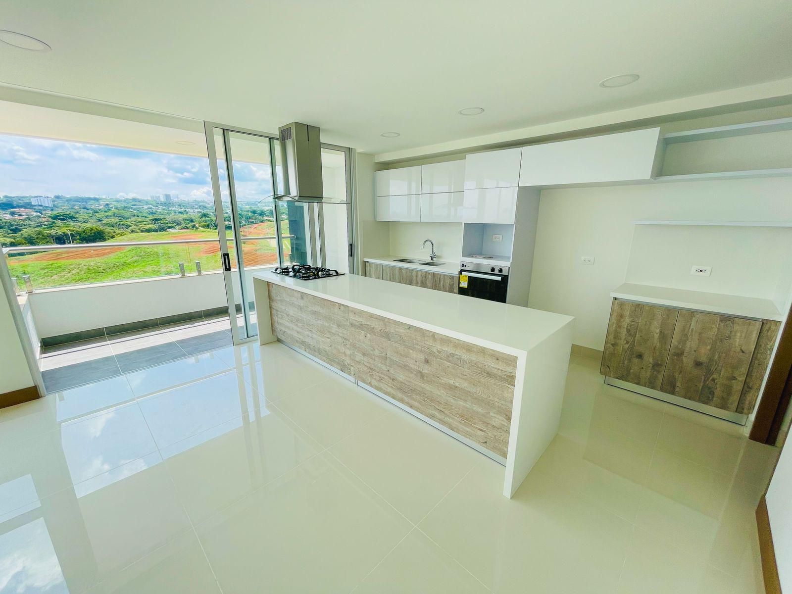 Apartamento en arriendo o venta Valle Del Cauca Cali Parcelacion Cerros La Buitrera 118 m2 Habitaciones 3 Baños 2 Garajes 2 Precio venta $750000000 Precio arriendo $4200000