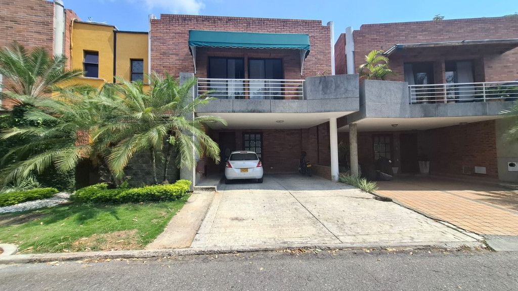 Casa en venta Valle Del Cauca Cali Ciudadela Campestre 237 m2 Habitaciones 4 Baños 4 Garajes 4 Precio $950000000