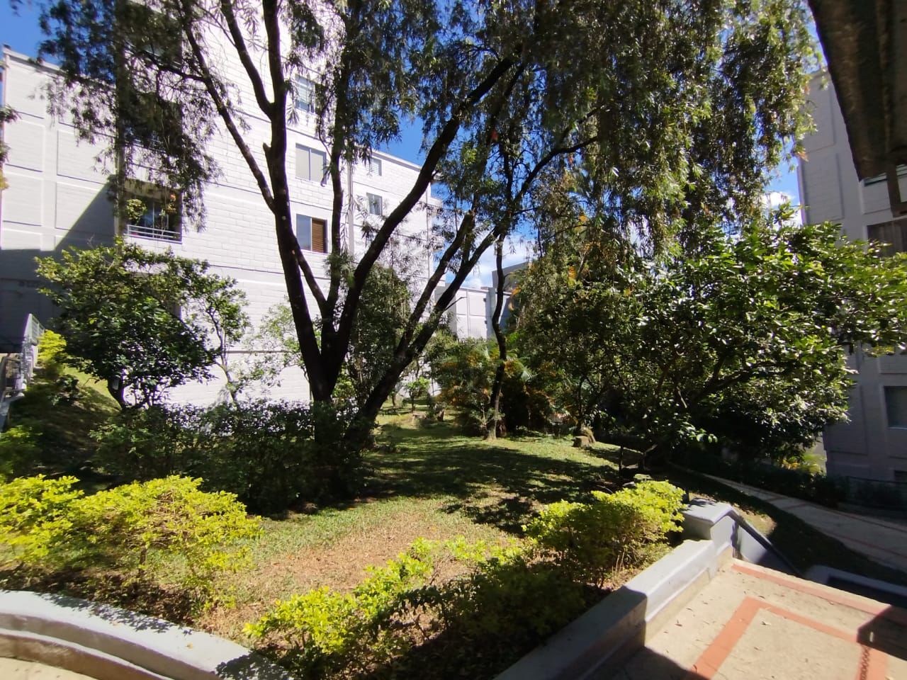 Apartamento en arriendo Antioquia Medellín Asomadera No1 65 m2 Habitaciones 2 Baños 2 Garajes 0 Precio $2600000