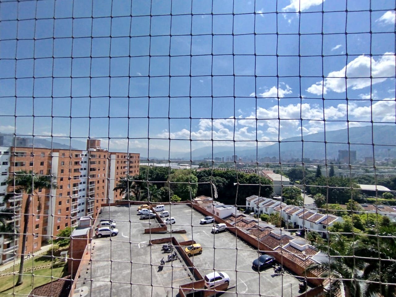Apartamento en arriendo Antioquia Envigado Primavera 68 m2 Habitaciones 3 Baños 2 Garajes 0 Precio $2600000
