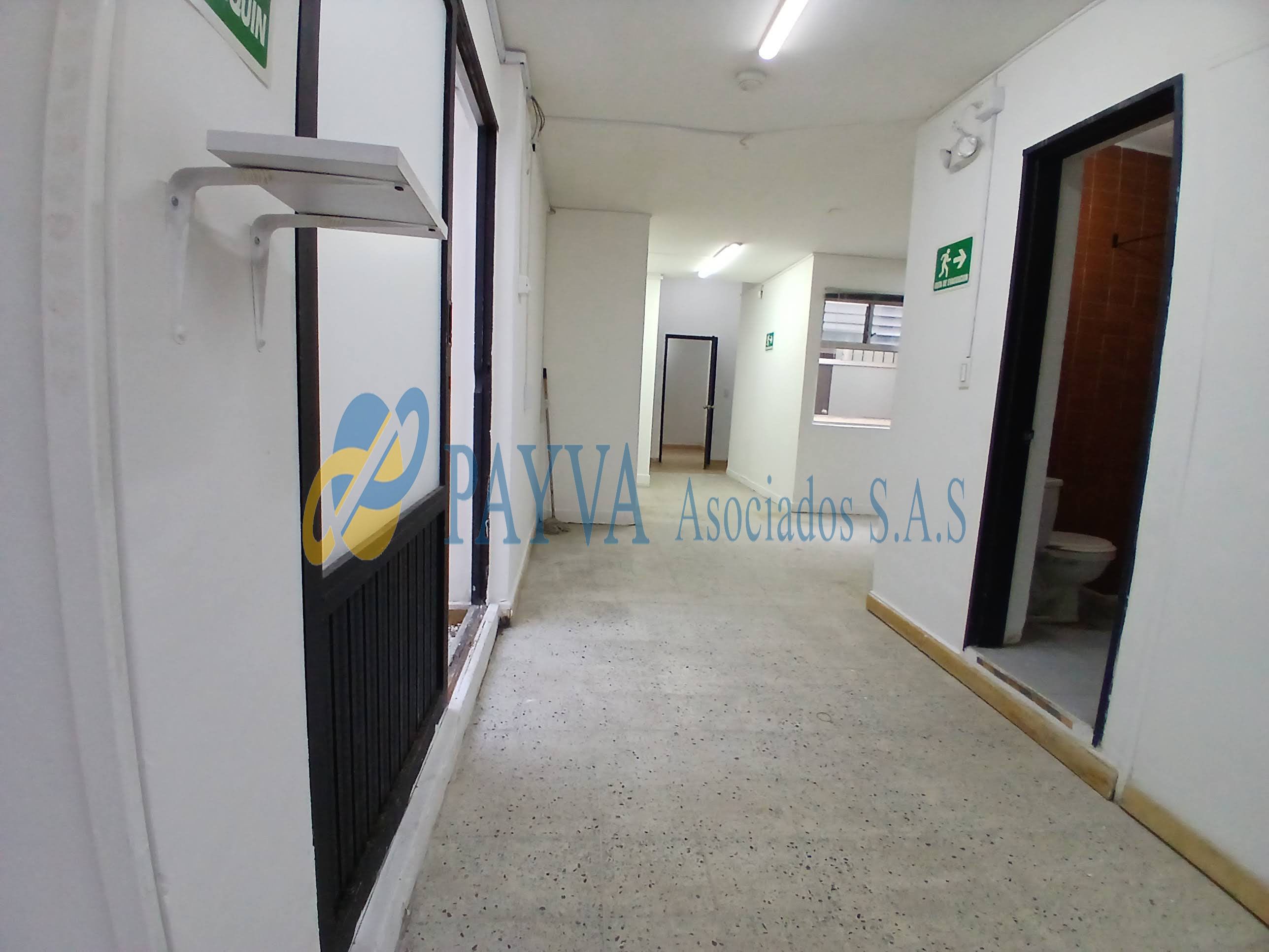 Apartamento en arriendo Antioquia Medellín Florida Nueva 200 m2 Habitaciones 4 Baños 2 Garajes 0 Precio $2950000