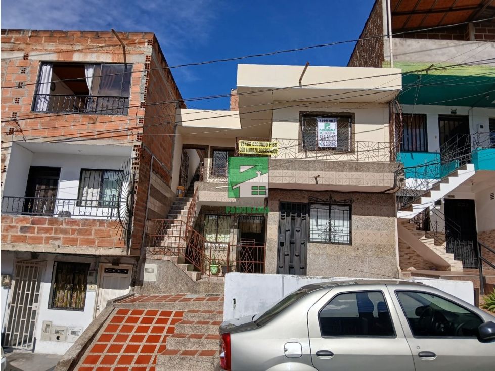 Casa en arriendo Antioquia Medellín Las Esmeraldas 160 m2 Habitaciones 5 Baños 2 Garajes 0 Precio $2200000