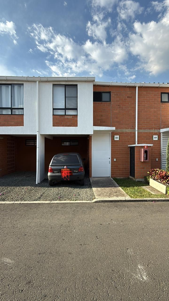 Casa en arriendo Valle Del Cauca Jamundí Juan De Ampudia 75 m2 Habitaciones 3 Baños 3 Garajes 1 Precio $1300000