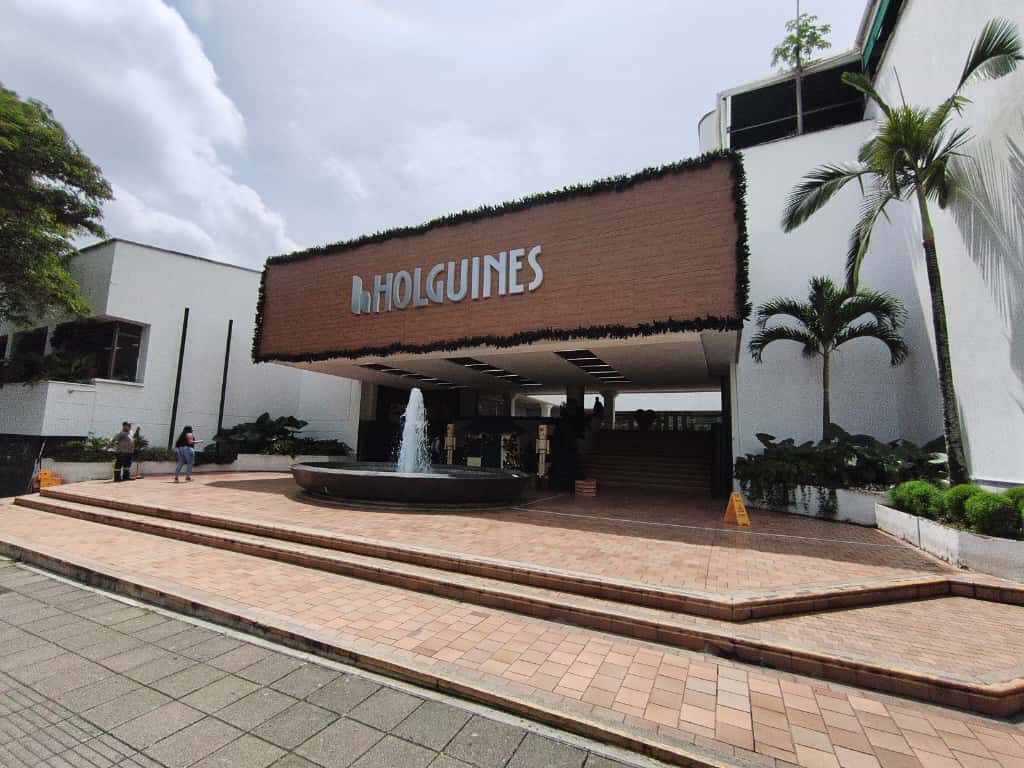 Oficina en arriendo Valle Del Cauca Cali Ciudadela Campestre 100 m2 Habitaciones 0 Baños 2 Garajes 1 Precio $11250000