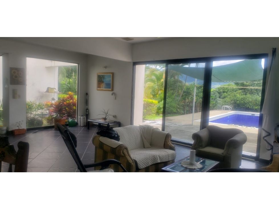 Finca en venta Cundinamarca La Mesa La Mesa 2750 m2 Habitaciones 4 Baños 3 Garajes 5 Precio $750000000