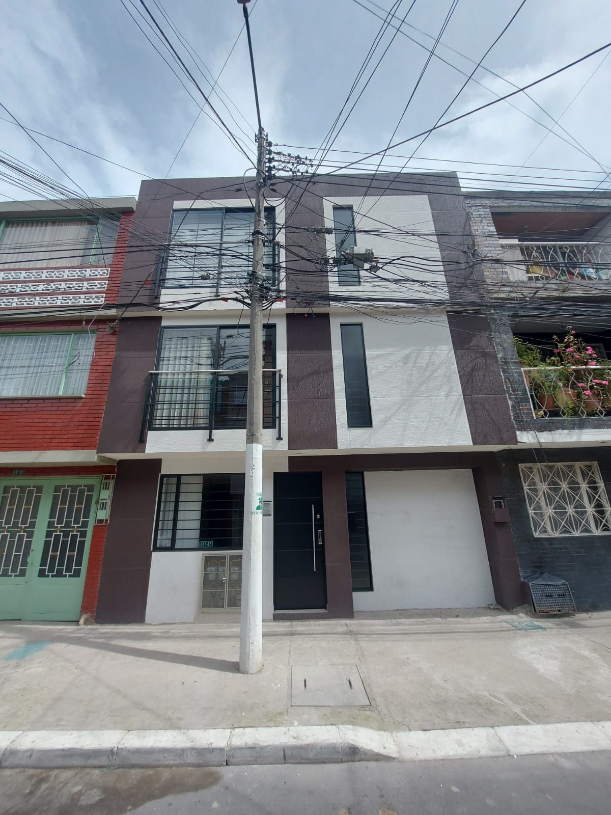 Apartamento en arriendo Cundinamarca Bogotá El Real 80 m2 Habitaciones 2 Baños 2 Garajes 0 Precio $2100000