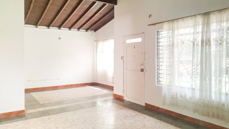 Casa en arriendo Antioquia Medellín La Castellana 234 m2 Habitaciones 5 Baños 3 Garajes 1 Precio $7500000