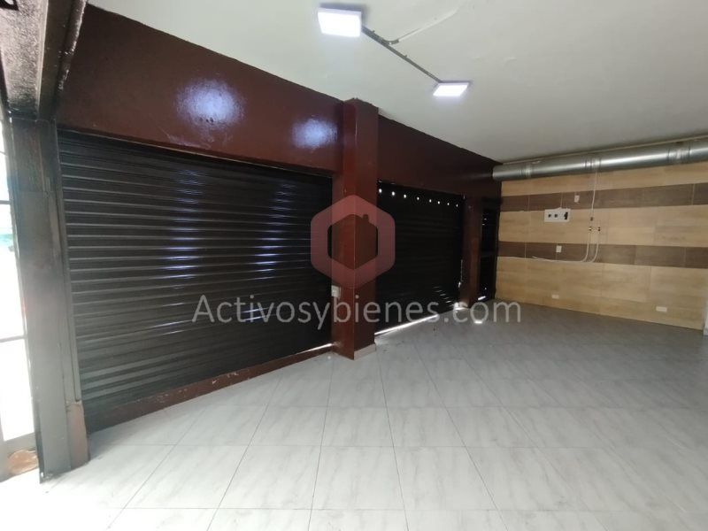 Local en arriendo Antioquia Medellín Los Alpes 75 m2 Habitaciones 0 Baños 2 Garajes 0 Precio $3500000