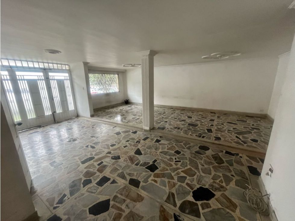 Casa en arriendo Antioquia Envigado Zona Centro 169 m2 Habitaciones 3 Baños 4 Garajes 0 Precio $4500000