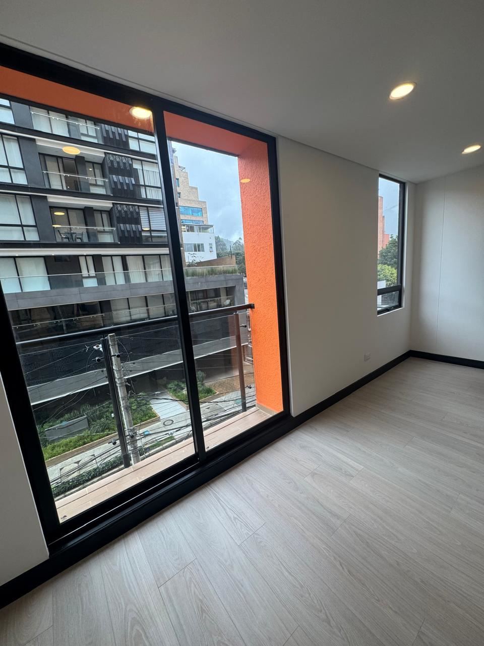 Apartamento en arriendo Cundinamarca Bogotá Santa Barbara Oriental 38 m2 Habitaciones 1 Baños 1 Garajes 1 Precio $2700000