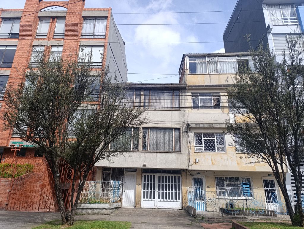 Casa en venta Cundinamarca Bogotá Alfonso López 316 m2 Habitaciones 3 Baños 2 Garajes 1 Precio $690000000