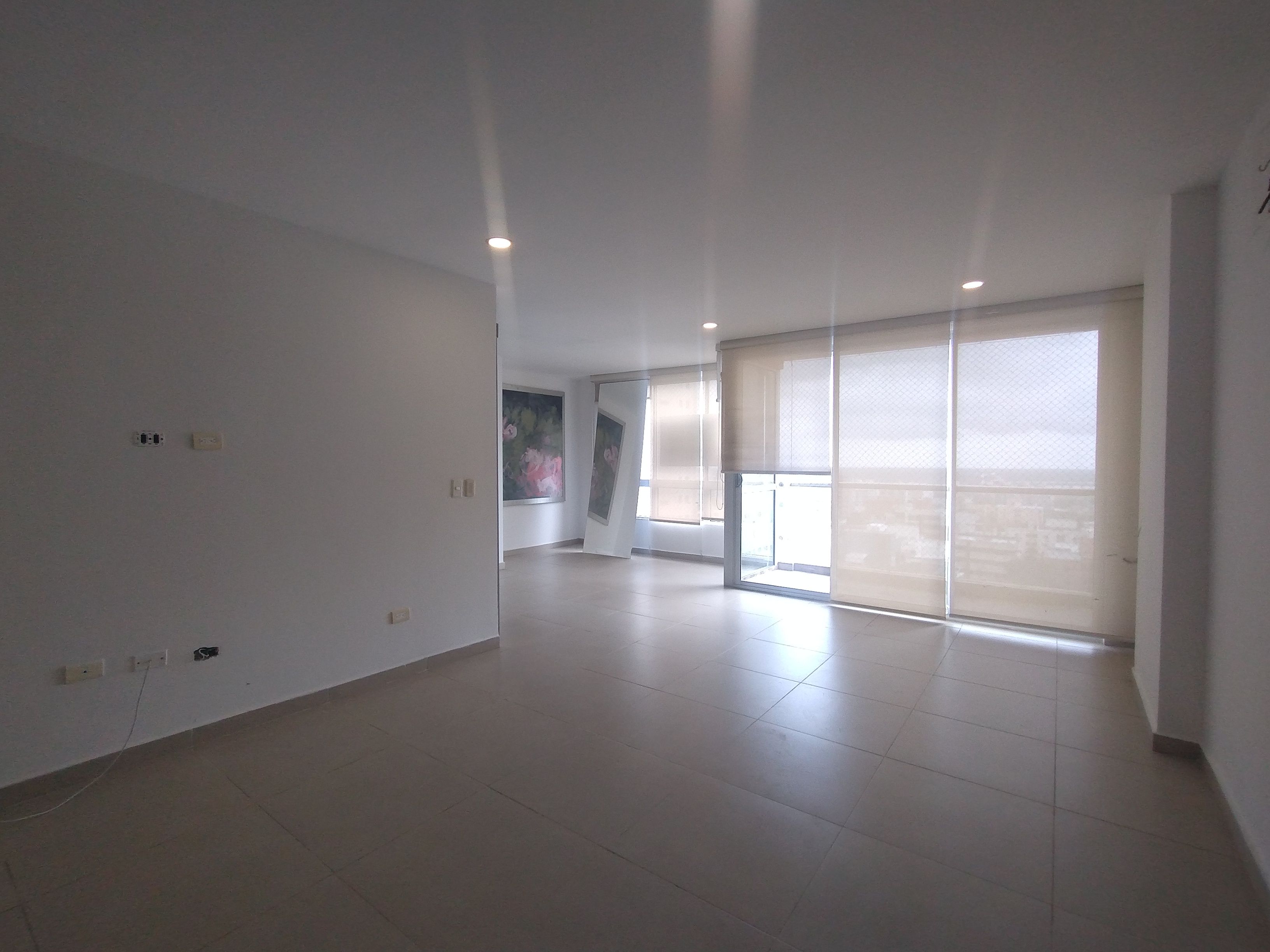 Apartamento en arriendo Atlántico Barranquilla Riomar 155 m2 Habitaciones 3 Baños 4 Garajes 2 Precio $5500000