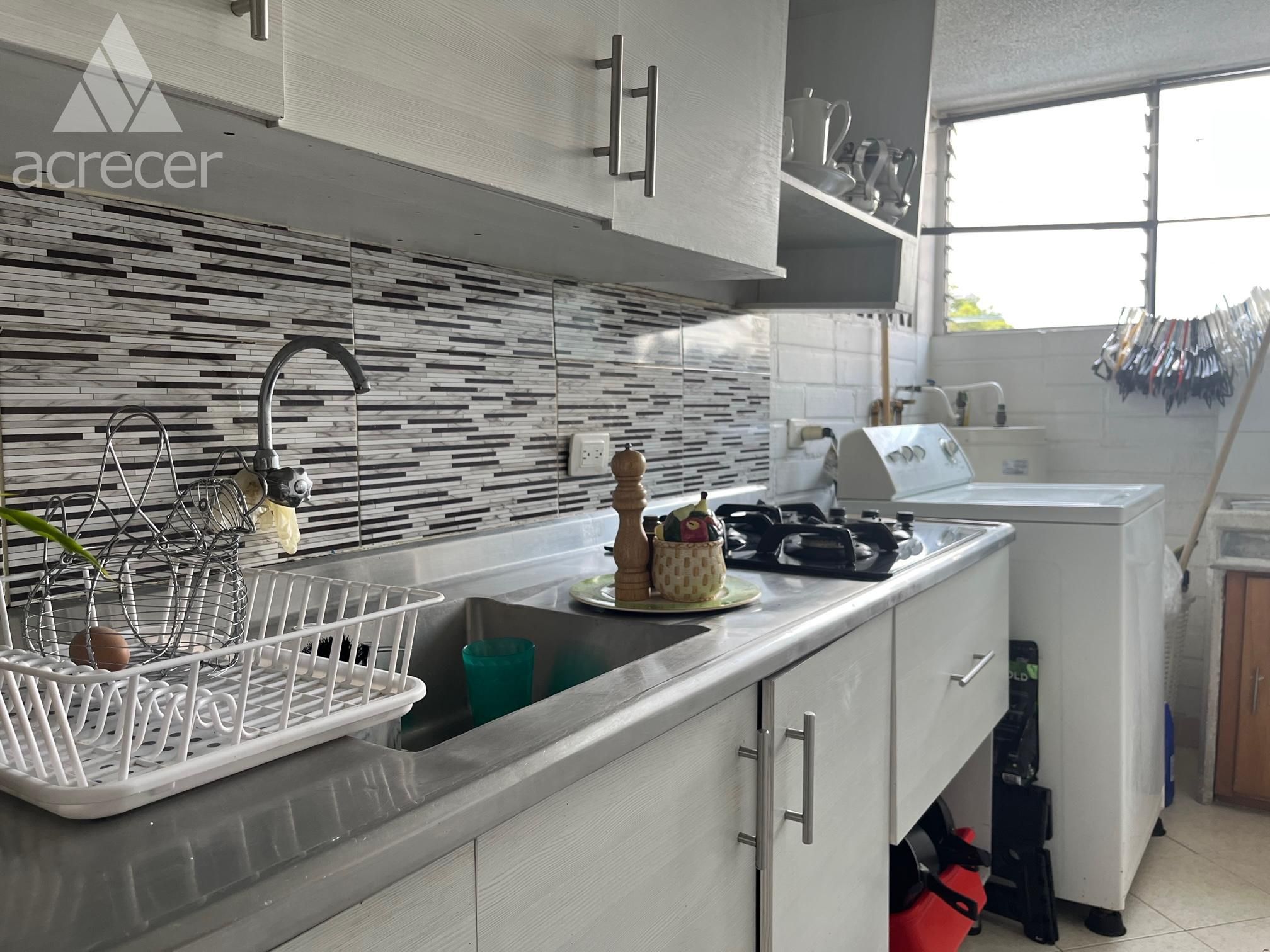 Apartamento en venta Antioquia Envigado La Mesa 60 m2 Habitaciones 3 Baños 2 Garajes 0 Precio $335000000