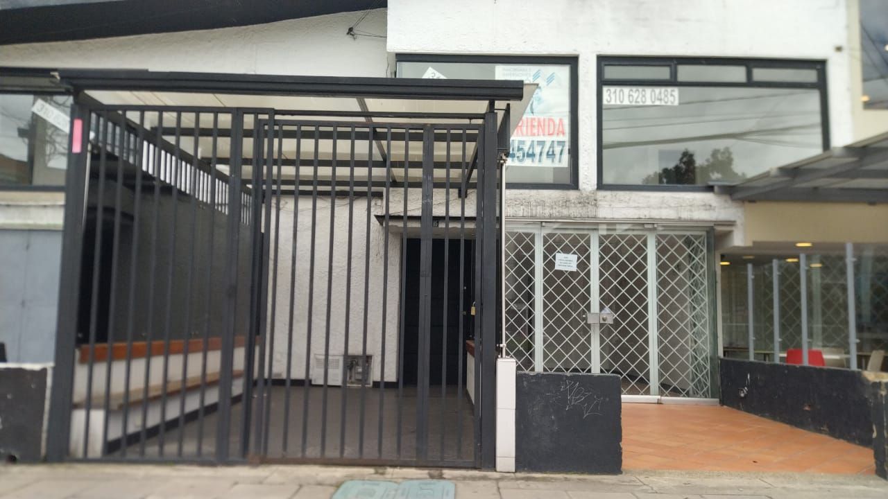 Local en arriendo Cundinamarca Bogotá San Patricio 40 m2 Habitaciones 0 Baños 1 Garajes 0 Precio $2300000