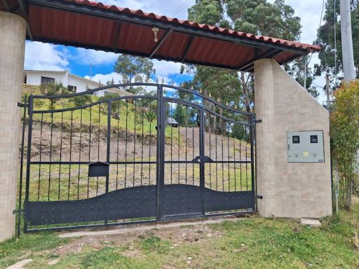 Casa en venta Cundinamarca Simijaca Simijaca 2700 m2 Habitaciones 3 Baños 3 Garajes 5 Precio $380000000