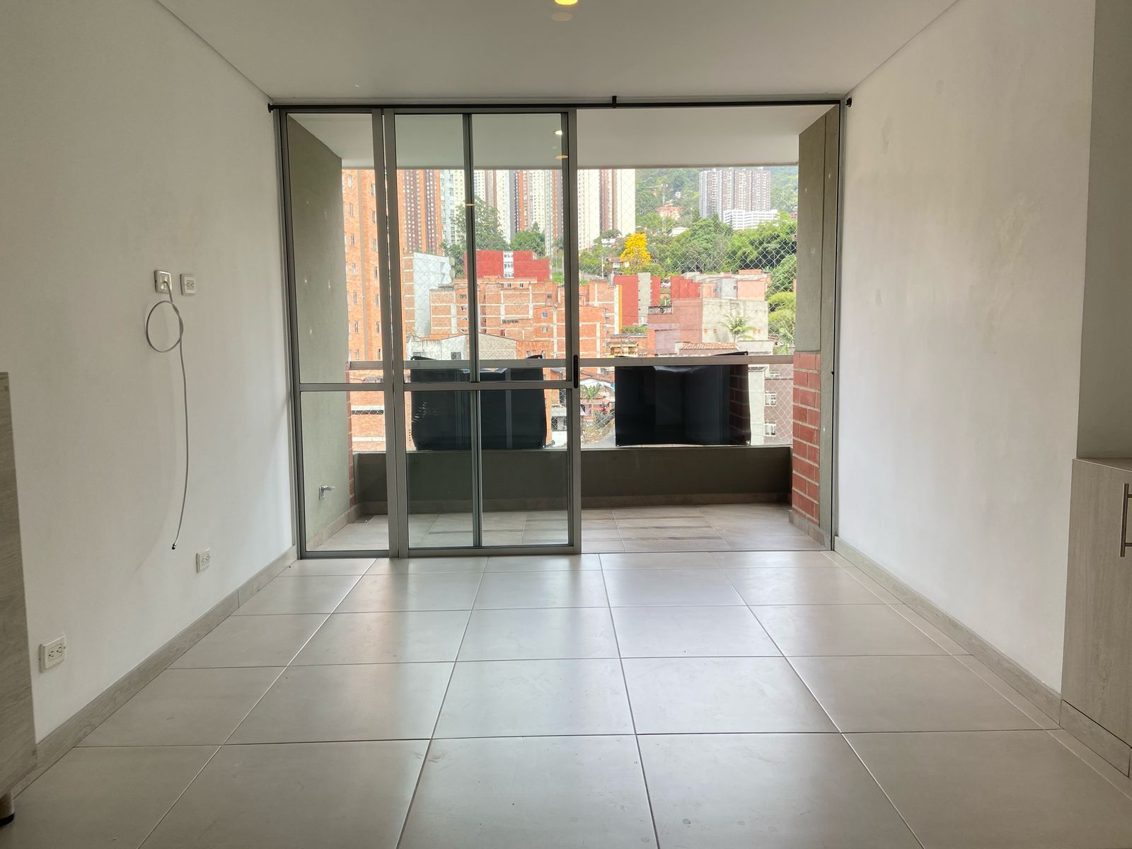 Apartamento en arriendo Antioquia Sabaneta Santa Ana 60 m2 Habitaciones 2 Baños 2 Garajes 1 Precio $2550000