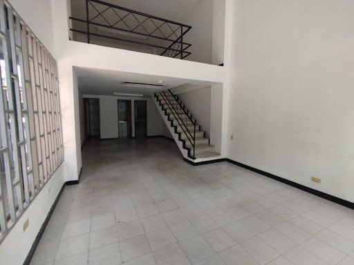 Local en arriendo Antioquia Medellín Lorena 90 m2 Habitaciones 0 Baños 1 Garajes 1 Precio $5000000