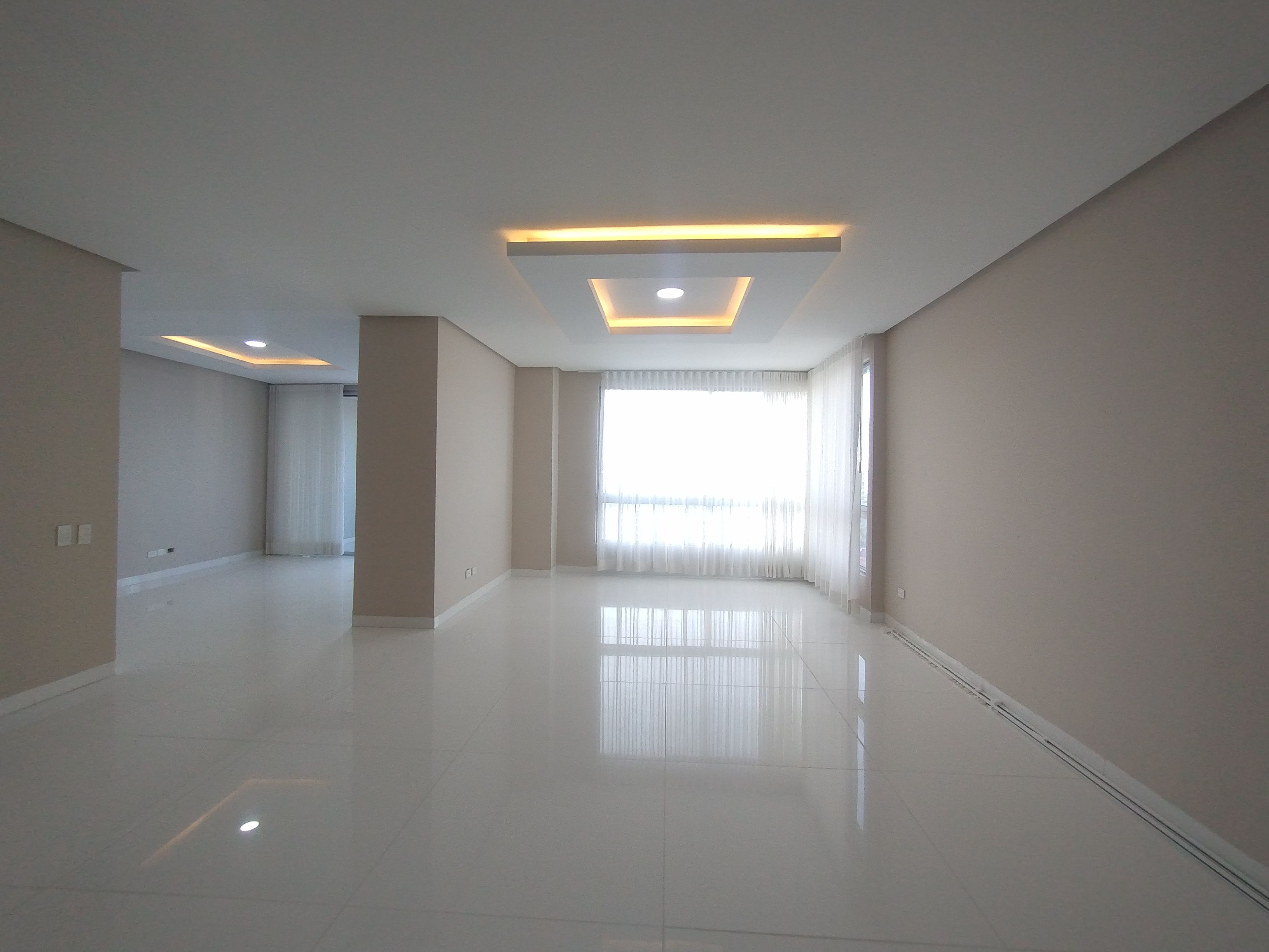 Apartamento en arriendo Atlántico Barranquilla Riomar 280 m2 Habitaciones 3 Baños 4 Garajes 2 Precio $10000000