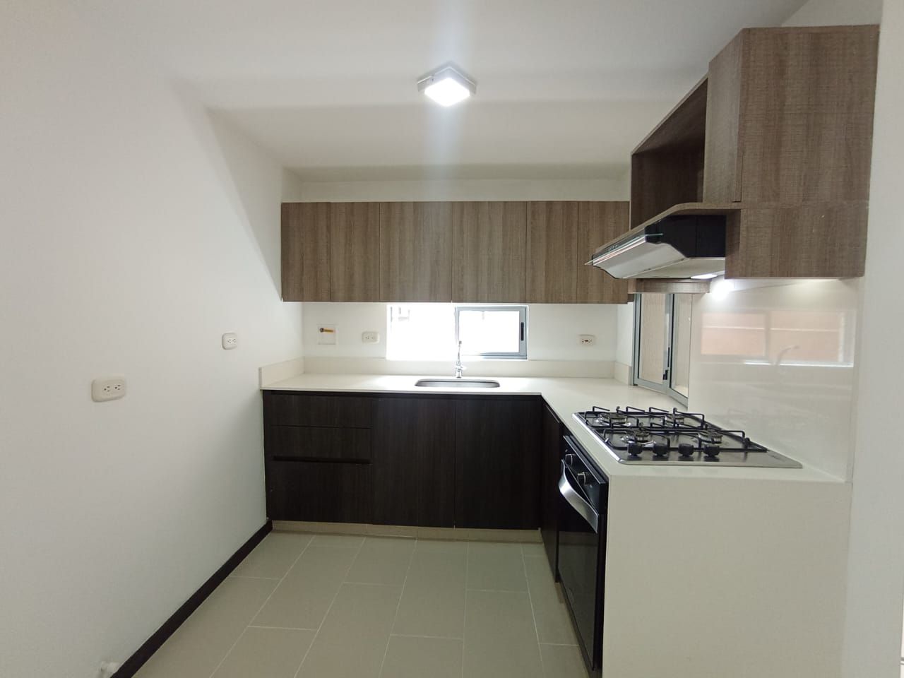 Apartamento en arriendo Antioquia Medellín Laureles 75 m2 Habitaciones 3 Baños 2 Garajes 0 Precio $3000000