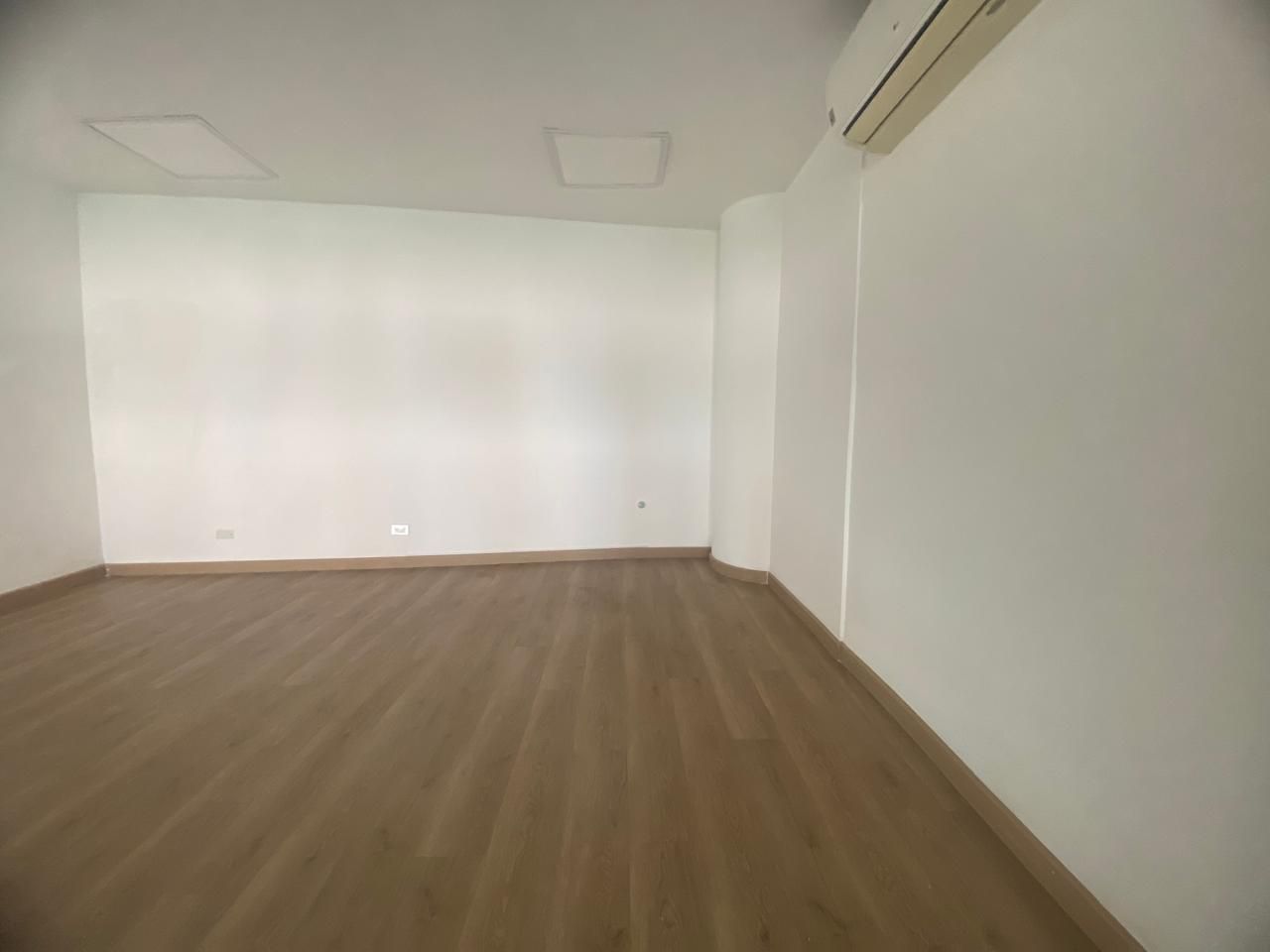 Local en arriendo Antioquia Envigado Sabaneta Real 30 m2 Habitaciones 0 Baños 0 Garajes 0 Precio $3600000