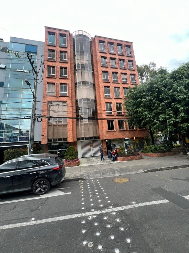 Oficina en venta Cundinamarca Bogotá Puente Largo 22 m2 Habitaciones 0 Baños 0 Garajes 1 Precio $180000000