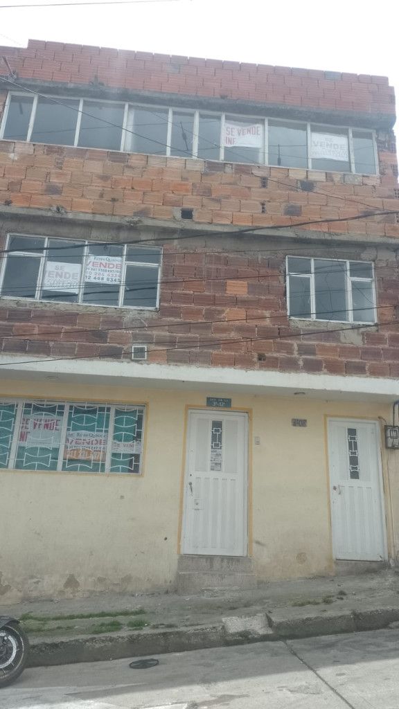 Casa en venta Cundinamarca Bogotá Atenas 143 m2 Habitaciones 5 Baños 3 Garajes 0 Precio $380000000