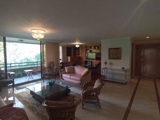 Apartamento en arriendo Antioquia Medellín Urbanizacion Castilla Real 218 m2 Habitaciones 3 Baños 4 Garajes 2 Precio $9000000