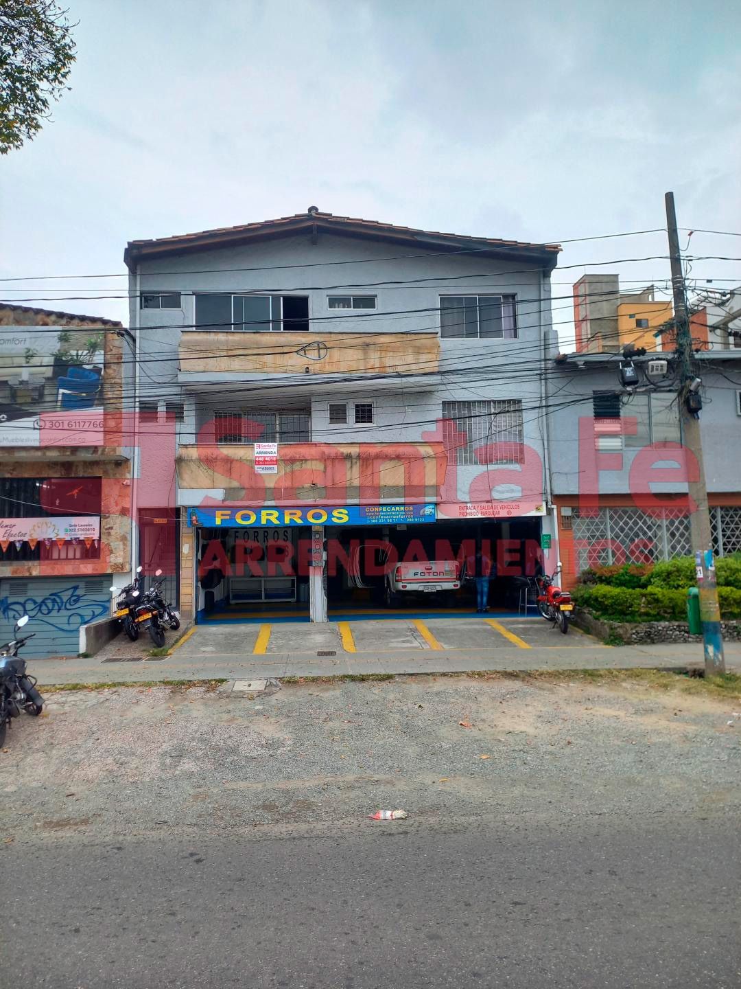 Casa en arriendo Antioquia Medellín Laureles 237 m2 Habitaciones 6 Baños 2 Garajes 0 Precio $4500000