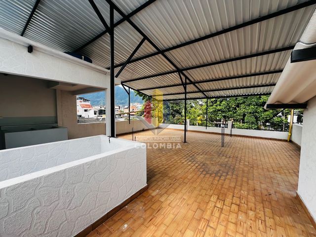 Casa en arriendo Tolima Ibagué Restrepo 140 m2 Habitaciones 3 Baños 3 Garajes 2 Precio $1800000