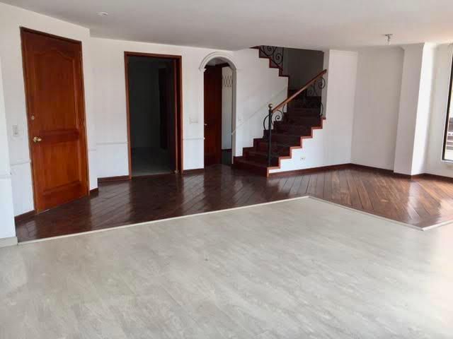 Apartamento en venta Cundinamarca Bogotá Santa Bibiana 115 m2 Habitaciones 2 Baños 3 Garajes 2 Precio $650000000