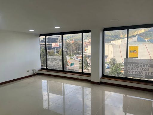 Oficina en arriendo Cundinamarca Bogotá Santa Barbara Occidental 30 m2 Habitaciones 0 Baños 1 Garajes 1 Precio $1700000