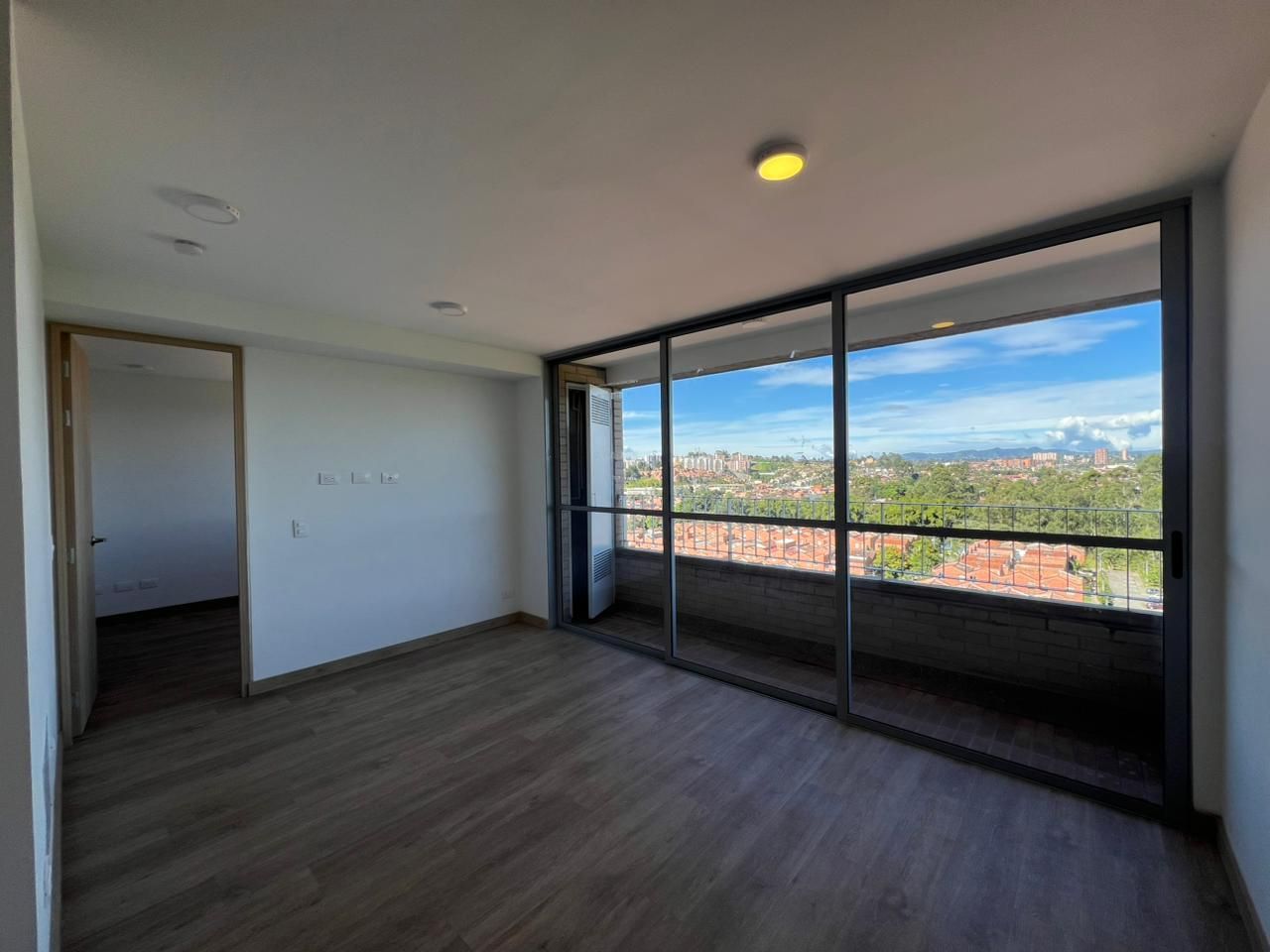 Apartamento en arriendo o venta Antioquia Rionegro Campus 57 m2 Habitaciones 2 Baños 2 Garajes 1 Precio venta $580000000 Precio arriendo $3000000