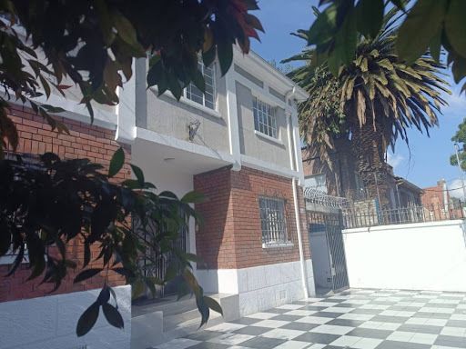 Casa en venta Cundinamarca Bogotá La Magdalena 450 m2 Habitaciones 5 Baños 2 Garajes 4 Precio $1900000000