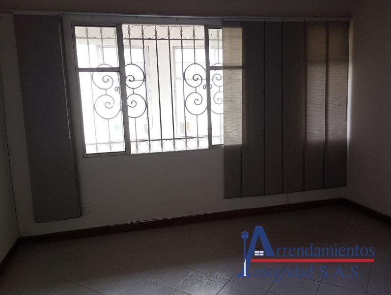 Apartamento en arriendo Antioquia Medellín Villanueva 92 m2 Habitaciones 3 Baños 2 Garajes 0 Precio $2700000