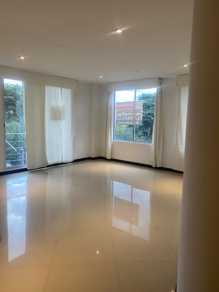 Apartamento en venta Cundinamarca Cajicá Centro 76 m2 Habitaciones 3 Baños 2 Garajes 1 Precio $320000000