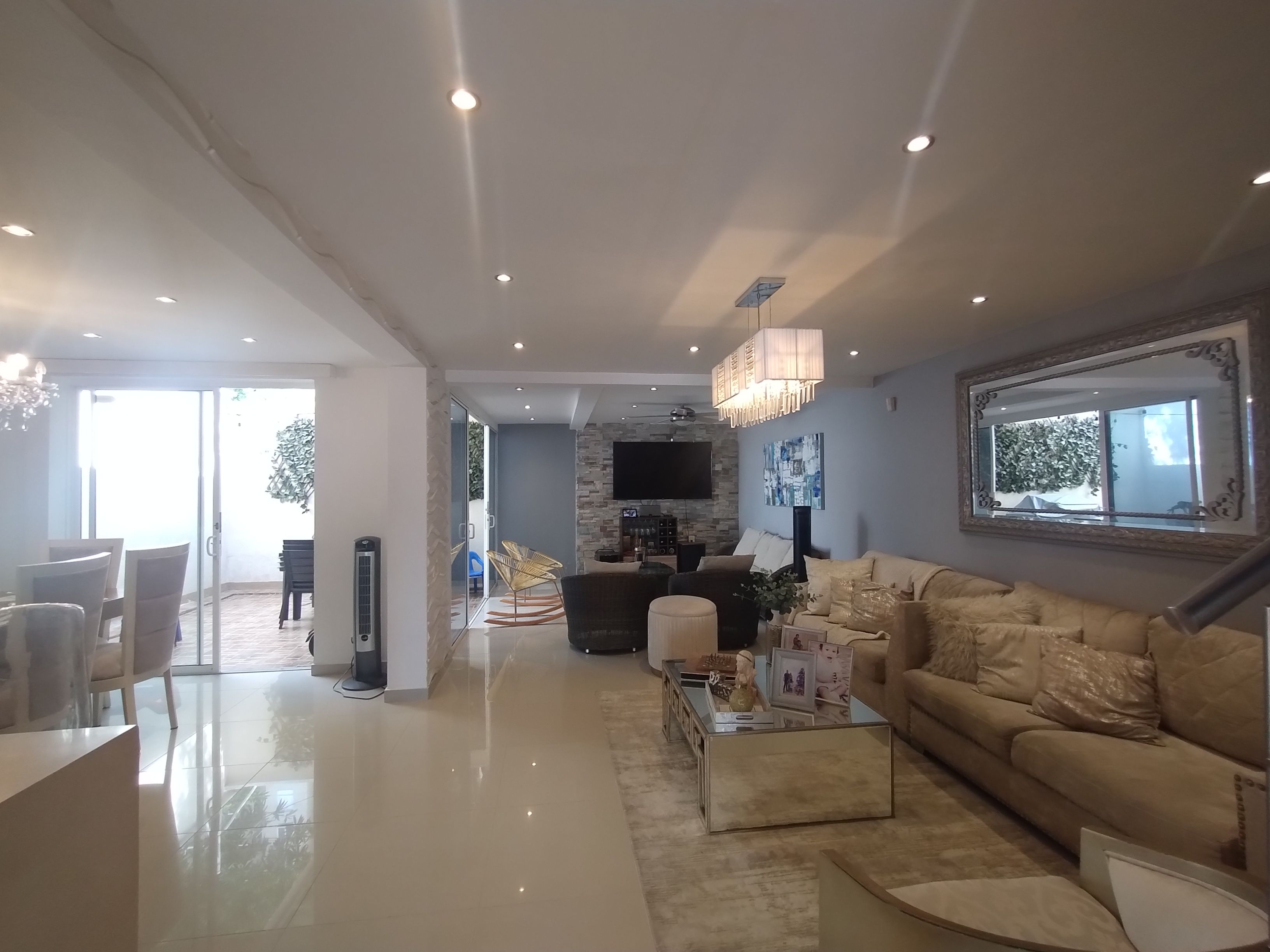 Casa en arriendo Atlántico Barranquilla Villa Santos 170 m2 Habitaciones 3 Baños 4 Garajes 2 Precio $9100000