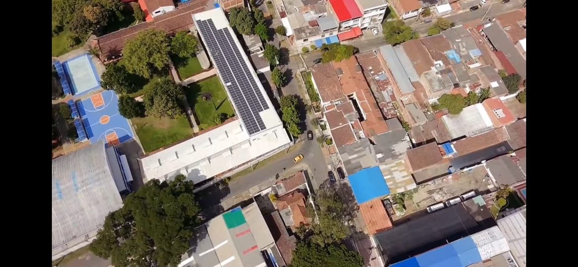 Lote en venta Valle Del Cauca Cali El Jordán 100 m2 Habitaciones 0 Baños 3 Garajes 4 Precio $1700000000