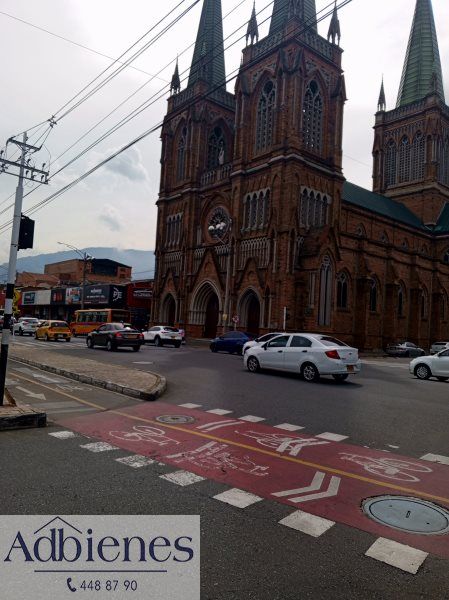 Local en arriendo Antioquia Medellín Perpetuo Socorro 212 m2 Habitaciones 0 Baños 2 Garajes 0 Precio $10000000