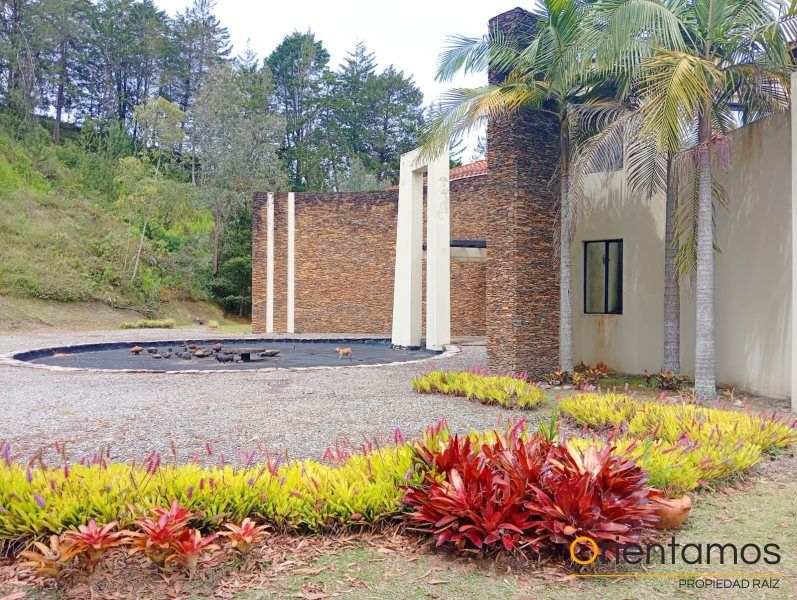 Finca en arriendo Antioquia El Retiro El Retiro 30000 m2 Habitaciones 3 Baños 3 Garajes 1 Precio $27900000