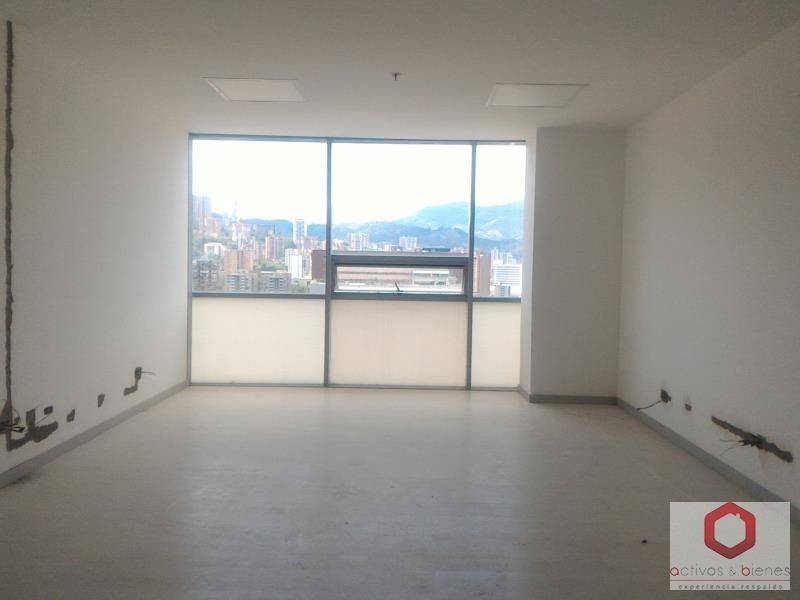 Oficina en arriendo Antioquia Envigado Primavera 38 m2 Habitaciones 0 Baños 1 Garajes 1 Precio $2550008
